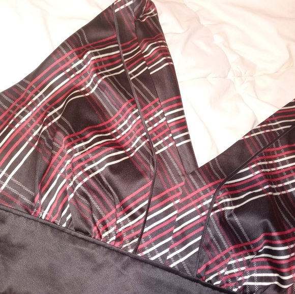 New York & Company XL sleeveless f - Picture 5 of 12